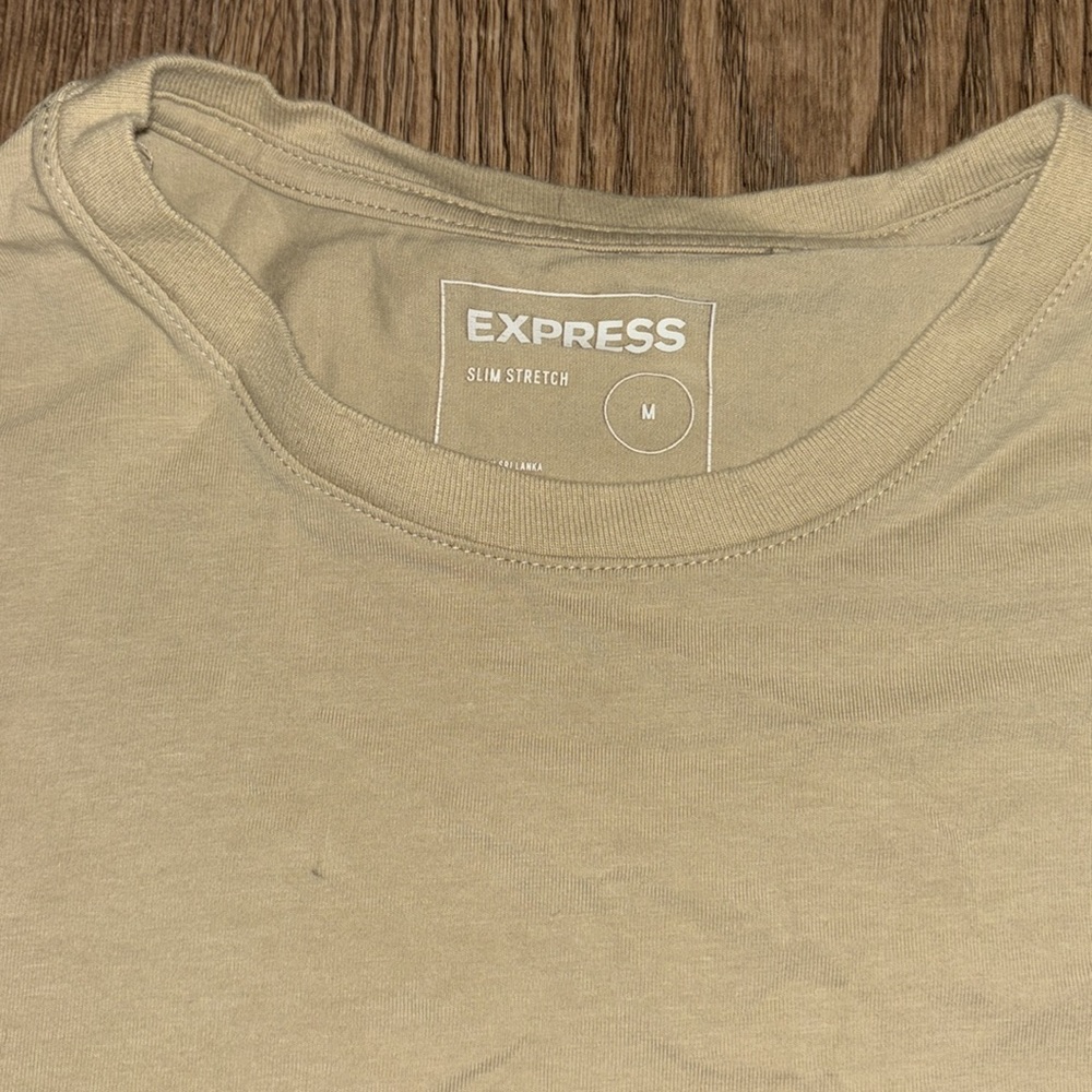 Express Men Top - Picture 2 of 3